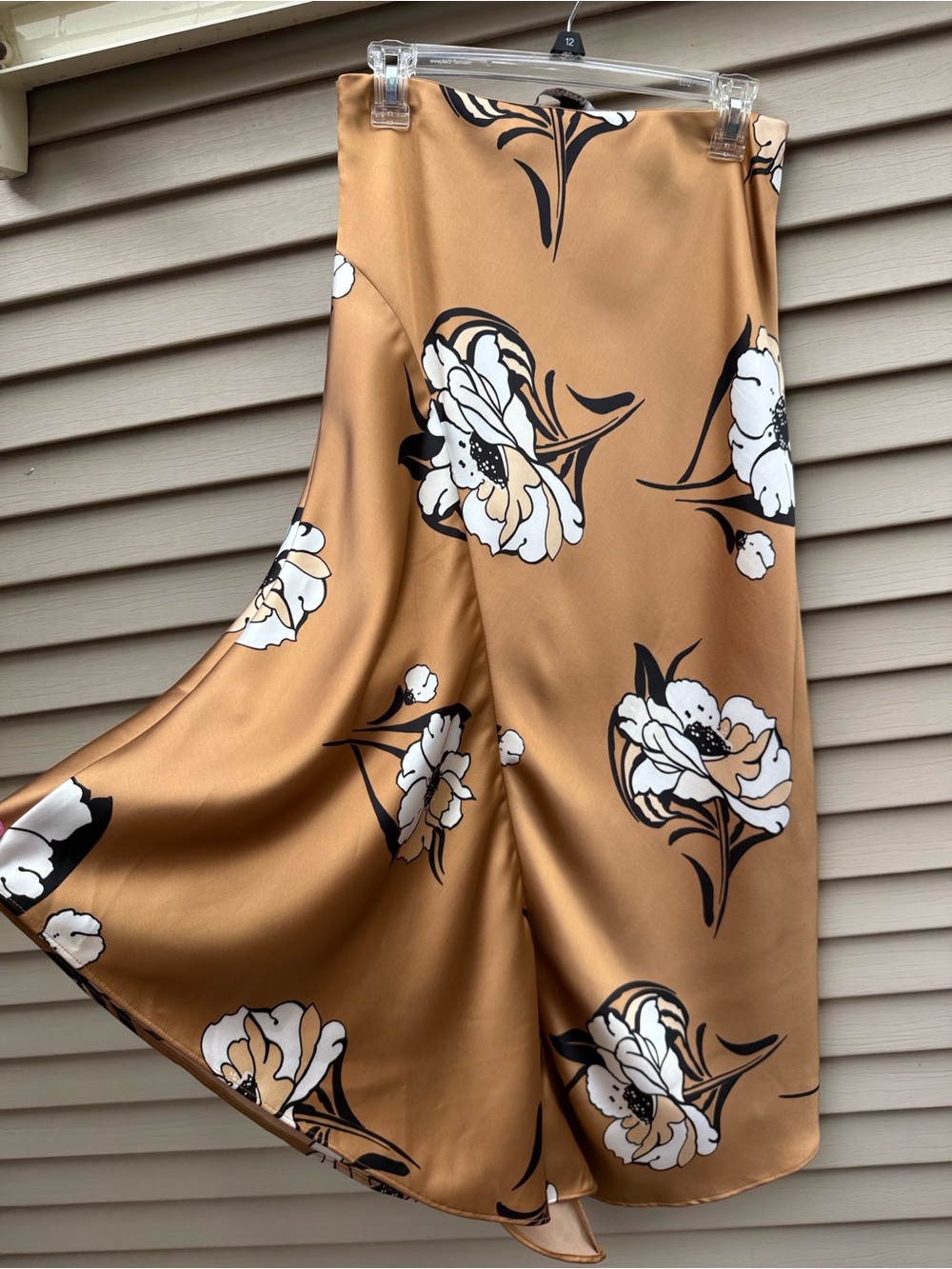 White House Black Market Satin Slip Midi Skirt Size 6 (would fit 8 or 10 also) - Picture 10 of 12